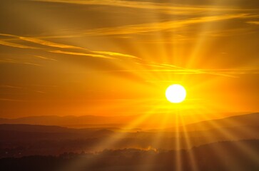 Sonnenuntergang im Abendrot in Oberfranken Deutschland