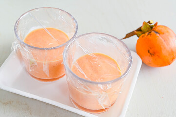 柿ゼリー作り　冷やして固める