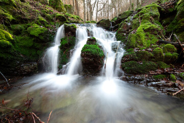 cascada en la rioja, Lugar del rio
