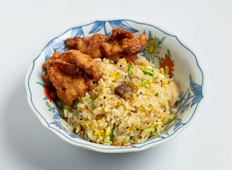 fried chicken paired with delicious fried rice. A satisfying meal perfect for lunch or dinner. Experience culinary delight with every bite.