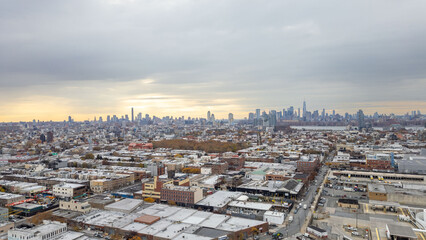 Fototapeta premium Kosciuszko Bridge and Newtown Creek Aerial with Manhattan View