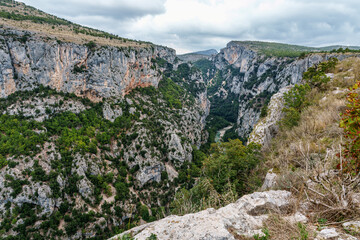 Naklejka premium Verdon Gorge, Gorges du Verdon in French Alps, Provence, France. Amazing landscape of the famous canyon