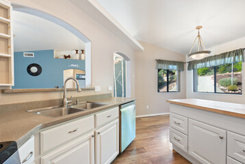 Contemporary Kitchen Design with Open Layout and Natural Light