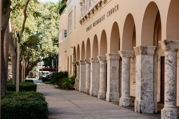 City streets with palm trees on a sunny summer day. A beautiful modern city with skyscrapers and street art. Tampa, Florida, during the holiday season. St.Petersburg, Florida, USA 13 June 2025. 