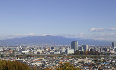 秋　高崎市　高崎市役所　群馬県庁　赤城山　高崎市街地