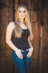Fototapeta premium Junge blonde Frau