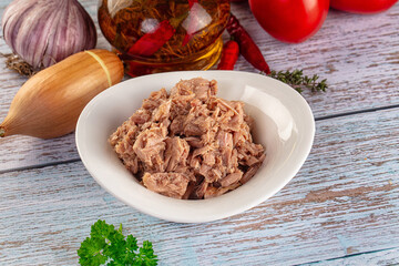 Canned tuna fish in olive oil
