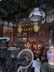 Tradisional decoration market