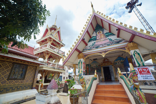 Wat Pradit Thammakhun in Nong Khai located across the border from Laos