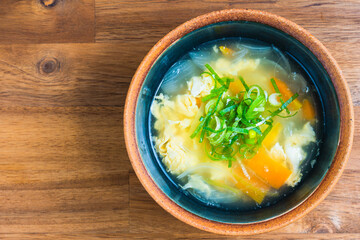 野菜と卵の中華スープ