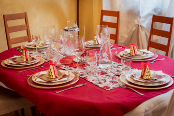 Christmas Table Decors - Red and gold christmas ball.