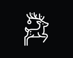 Fototapeta premium Christmas reindeer line icon design
