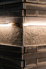 都市の夜を思わせるライト付き壁テクスチャ