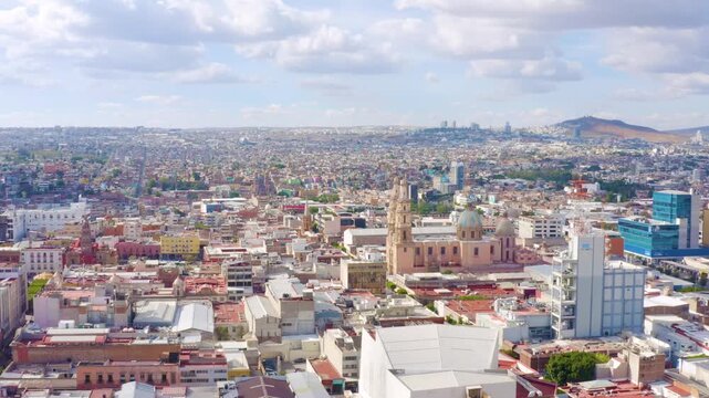 Beautiful Panorama of Le&oacute;n Guanajuato in Mexico - Drone 4K