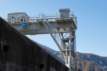 産業構造物のクレーン