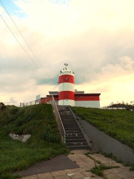 夕暮れの小樽祝津の風景　日和山灯台