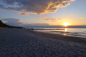 Zach&oacute;d słońca nad Bałtykiem