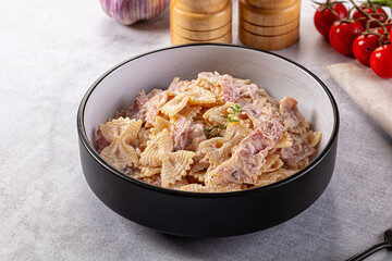 Pasta Carbonara - farfalle with bacon