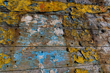 Vieilles peintures sur une épave de bateau