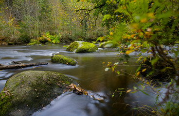 La rivi&egrave;re du L&eacute;guer en Bretagne
