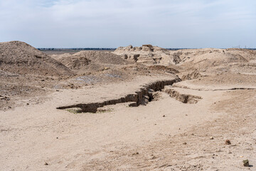 View of the ruins of Uruk, a major ancient city in Mesopotamia, Iraq