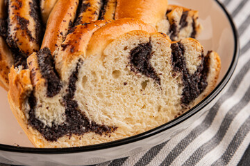 poppy seed roll braided poppy seed brioche sweet pastry dessert poppy seed roll tasty snack fresh gourmet food table setting rustic food top view copy space