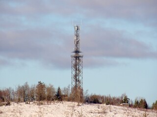 Eine Wanderung um Sophienhof (Harztor) vorbei am Dorfteich und dem S&ouml;ddelbach mit ausblicken zumBrocken und dem Carlshausturm