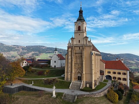 Ausflugsziele in der Steiermark, Wallfahrtskirche P&ouml;llauberg 
