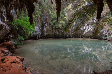 Princess Lagoon (Sa Phra Nang) surrounded by steep and rugged cliffs in Railay, Krabi, Thailand. © tuomaslehtinen