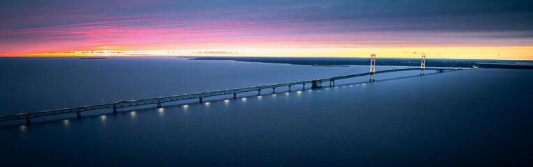 Fototapeta premium Mackinaw Bridge