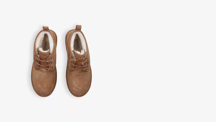 Stylish brown shoes with a cozy interior suitable for casual outings and daily wear at any time of the year.