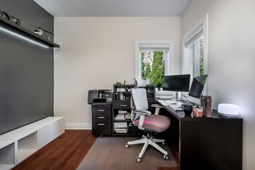 Exterior and interior of a modern Canad house with backyard, driveway, and complete living spaces. Includes living room, kitchen, bedrooms, bathrooms, hallways and basement