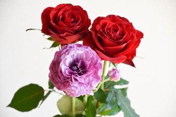 薔薇とラナンキュラス