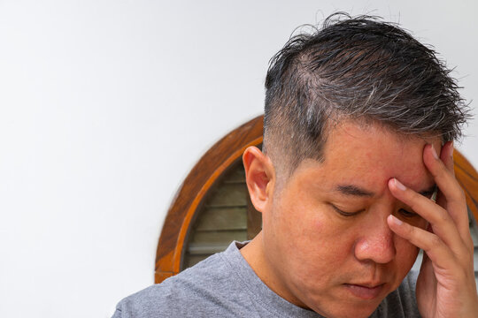 Headache and dizziness&mdash;possible signs of stress, nerve issues, or poor circulation. Ideal for medical ads with copy space.