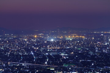 Fototapeta premium 生駒山から見た、大阪平野夜景 明石海峡大橋遠望
