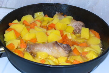 fried chicken with vegetables