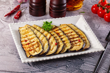 Hot grilled eggplant slices snack