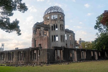 広島の原爆ドーム