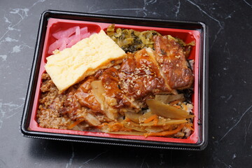 鶏の照焼き弁当
