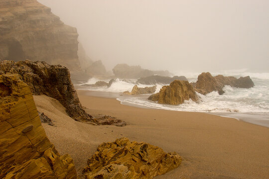 wild Atlantik coast in southern Namibia 077
