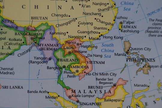 Detailed political map closeup of the Malay Archipelago, highlighting Malaysia, Singapore, and Western Indonesia. This is the global crossroads for trade and shipping, including the vital Strait