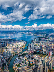 Fototapeta premium Aerial panoramic view of Xiaguan District, Dali City, Yunnan Province, China on a clear day.