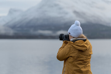 The photographer in yellow