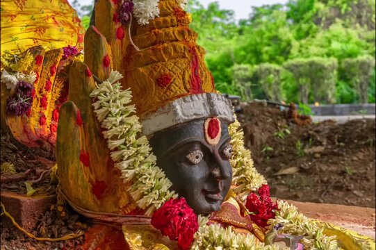 Sri Nagamman Koil & Snake amman god temple & Snake god temple, state highway 121, Kelambakkam - Vandalur Road, Rathinamangalam, Vengambakkam, chennai, Tamil Nadu-600048. famous temple in tamilnadu.