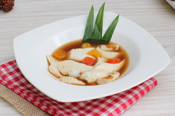 Appetizer menu: porridge soup served