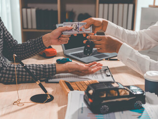 In the leasing concept, the car broker will assist the customer and explain the contact details about the car, car keys, buying or selling, signing insurance documents.