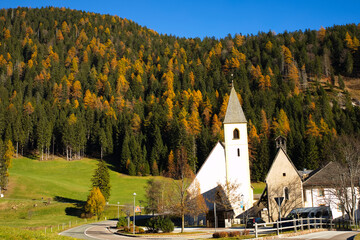 Kirche im Ultental im Herbst,Unsre liebe Frau im Walde