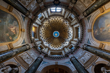 Siena Cathedral dome interior - Siena, Italy © demerzel21