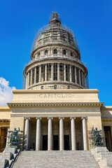 Obraz premium Facade of El Capitolio, National Capitol Building in Havana, Cuba