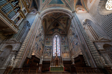 Fototapeta premium Orvieto Cathedral Interior - Orvieto, Italy